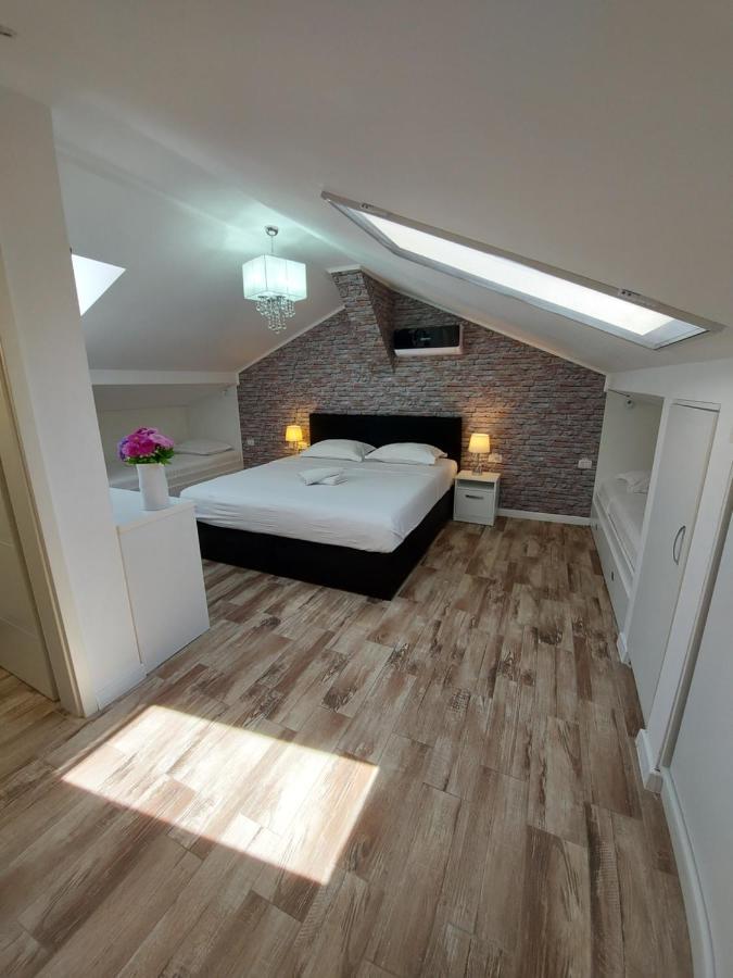Kevin&Jessica Rooms Giarmata Exterior foto