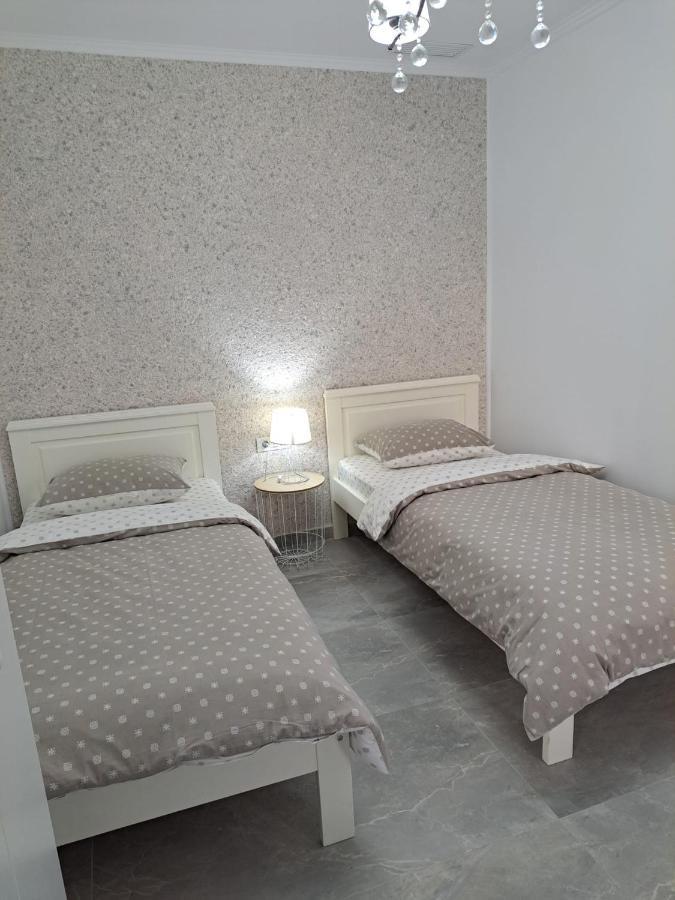 Kevin&Jessica Rooms Giarmata Exterior foto