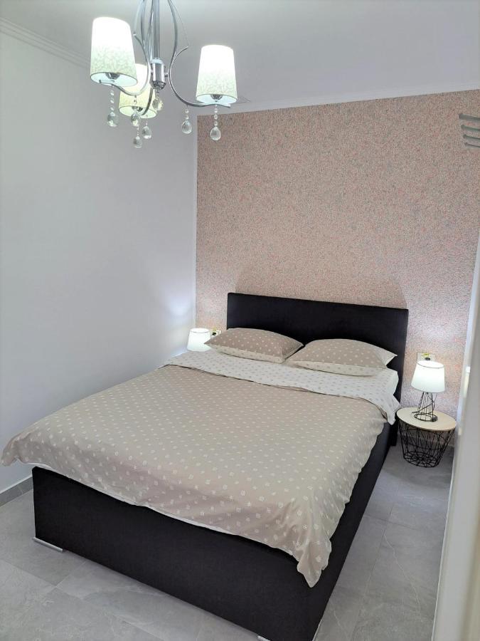 Kevin&Jessica Rooms Giarmata Exterior foto